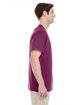 Gildan Unisex Heavy Cotton Pocket T-Shirt maroon ModelSide