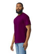 Gildan Unisex Softstyle Midweight T-Shirt maroon ModelSide